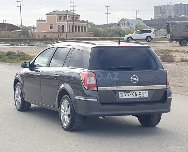 Opel Astra 2010, 179,000 km - 1.3 l - Bakı