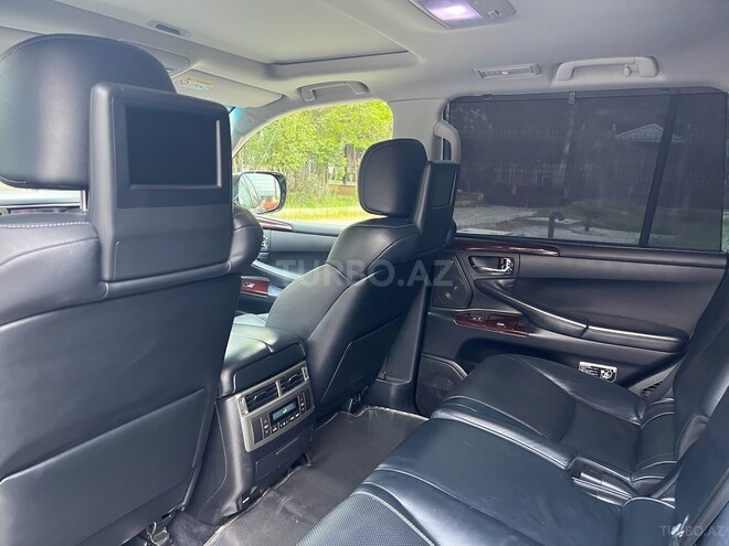 Lexus LX 570 2013, 124,000 km - 5.7 l - Bakı