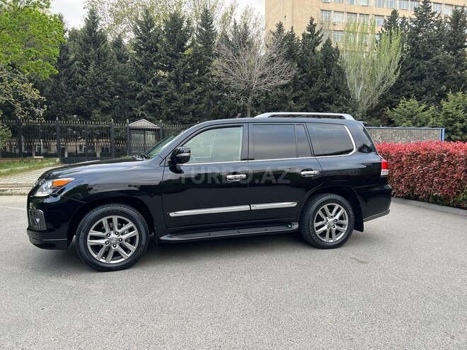 Lexus LX 570 2013, 124,000 km - 5.7 l - Bakı