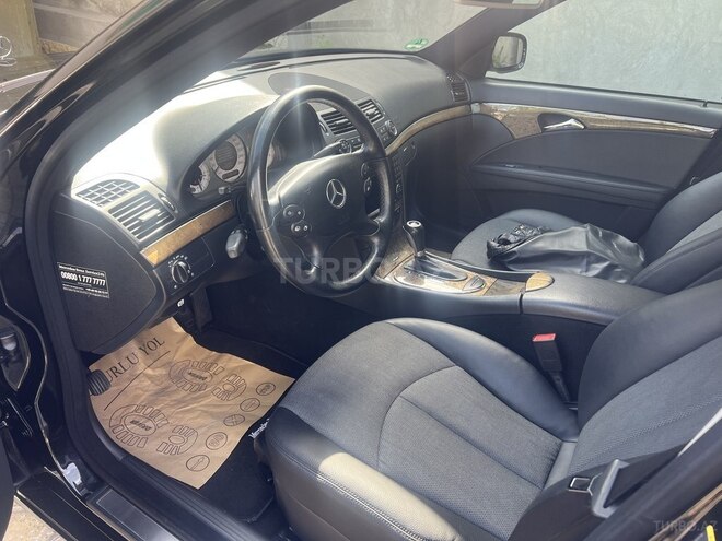 Mercedes E 200 2008, 261,000 km - 1.8 l - Bakı
