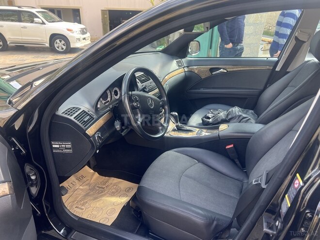Mercedes E 200 2008, 261,000 km - 1.8 l - Bakı