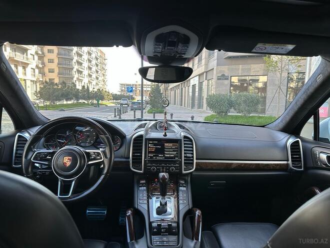 Porsche Cayenne Turbo 2014, 83,000 km - 4.8 l - Bakı