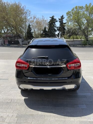 Mercedes GLA 250 2018, 27,000 km - 2.0 l - Bakı