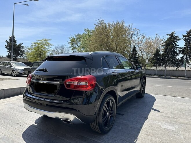 Mercedes GLA 250 2018, 27,000 km - 2.0 l - Bakı