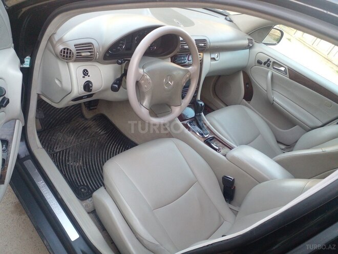 Mercedes C 240 2001, 178,000 km - 2.4 л - Bakı