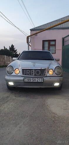 Mercedes E 220 1999, 483,000 km - 2.2 l - Bakı