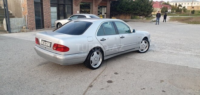 Mercedes E 220 1999, 483,000 km - 2.2 l - Bakı