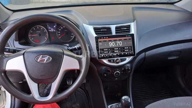 Hyundai Accent 2013, 258,000 km - 1.6 l - Bakı