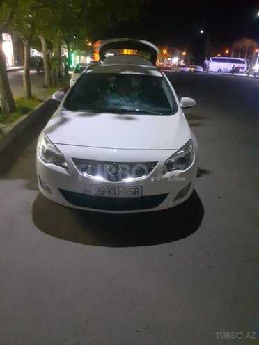 Opel Astra 2011, 220,000 km - 1.3 l - Gəncə