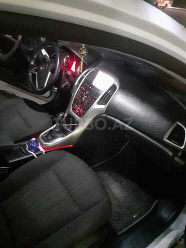 Opel Astra 2011, 220,000 km - 1.3 l - Gəncə