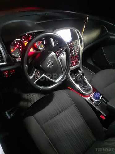 Opel Astra 2011, 220,000 km - 1.3 l - Gəncə