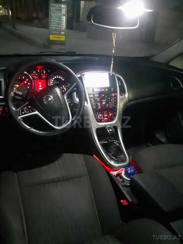 Opel Astra 2011, 220,000 km - 1.3 l - Gəncə