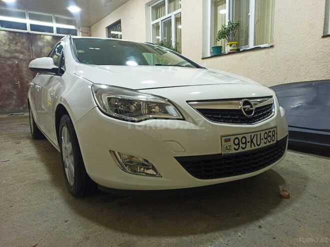 Opel Astra 2011, 220,000 km - 1.3 l - Gəncə
