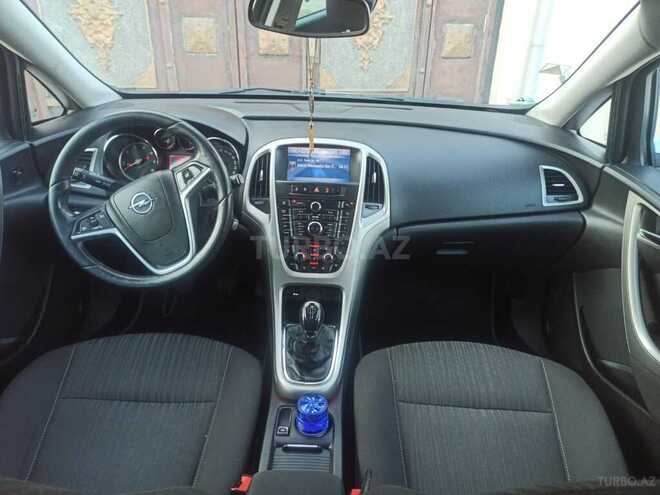 Opel Astra 2011, 220,000 km - 1.3 l - Gəncə