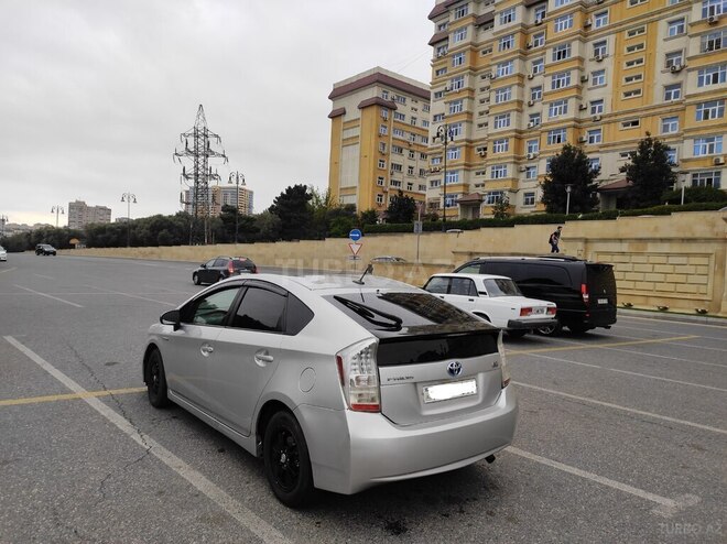 Toyota Prius 2009, 260,000 km - 1.8 л - Bakı