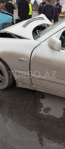 Mercedes E 300 1995, 50,000 km - 3.0 l - Gəncə