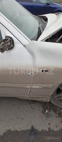 Mercedes E 300 1995, 50,000 km - 3.0 l - Gəncə
