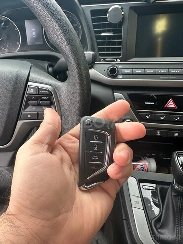 Hyundai Elantra 2018, 68,000 km - 2.0 л - Bakı
