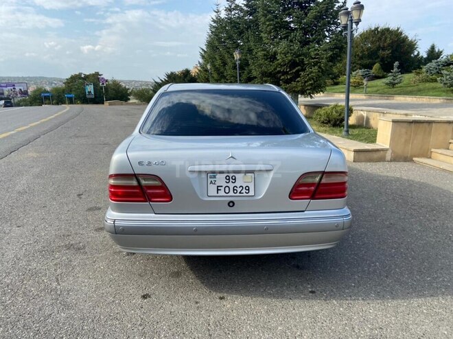 Mercedes E 240 2000, 155,000 km - 2.4 l - Qusar