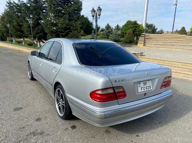 Mercedes E 240 2000, 155,000 km - 2.4 l - Qusar
