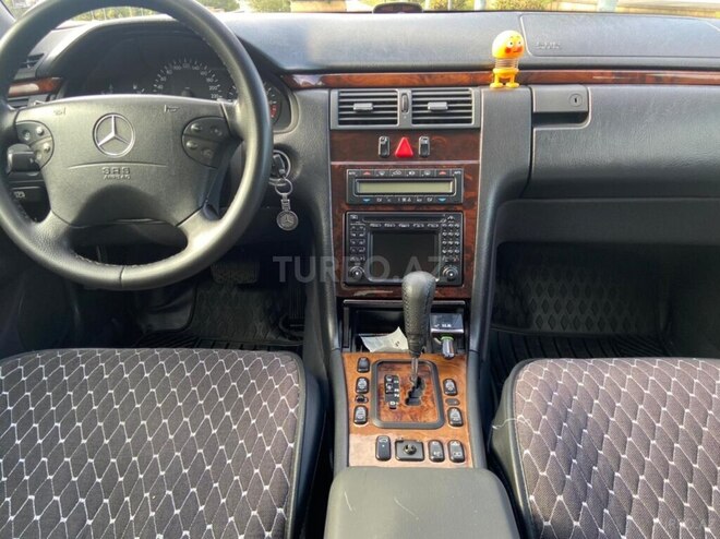 Mercedes E 240 2000, 155,000 km - 2.4 l - Qusar