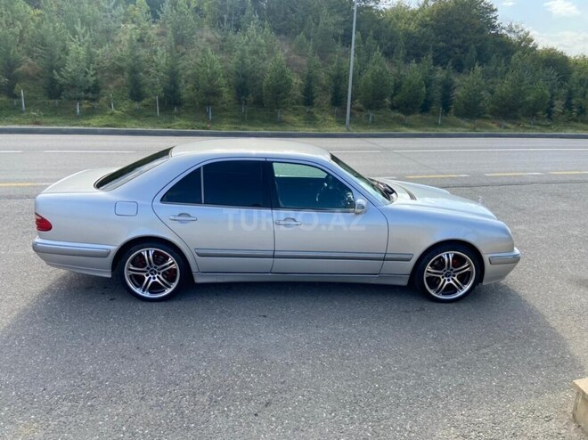 Mercedes E 240 2000, 155,000 km - 2.4 l - Qusar