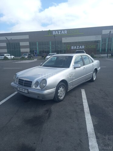 Mercedes E 220 1996, 400,000 km - 2.2 l - Bakı