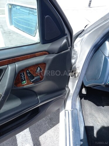 Mercedes E 220 1996, 400,000 km - 2.2 l - Bakı
