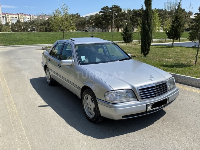 Mercedes C 200 1995, 180,000 km - 2.0 l - Bakı