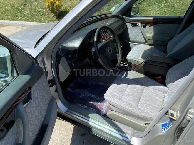 Mercedes C 200 1995, 180,000 km - 2.0 l - Bakı