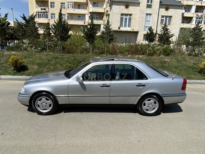 Mercedes C 200 1995, 180,000 km - 2.0 l - Bakı