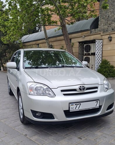 Toyota Corolla 2004, 248,000 km - 1.4 l - Bakı