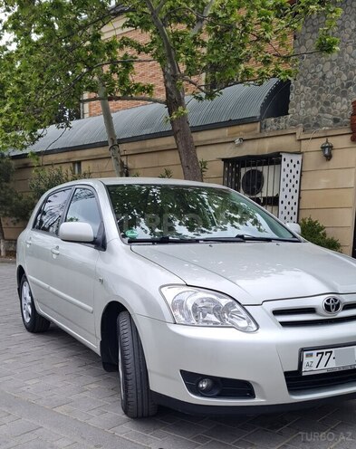 Toyota Corolla 2004, 248,000 km - 1.4 l - Bakı