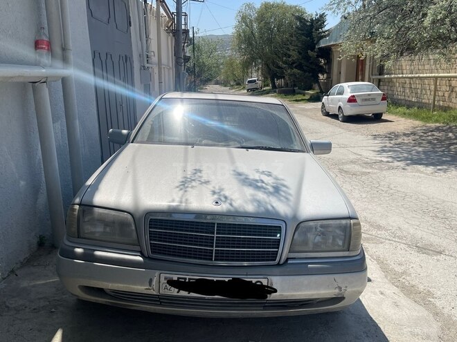 Mercedes C 180 1995, 220,000 km - 1.8 л - Bakı