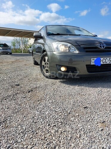 Toyota Corolla 2004, 250,000 km - 1.4 l - Sumqayıt