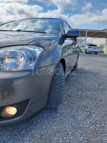 Toyota Corolla 2004, 250,000 km - 1.4 l - Sumqayıt