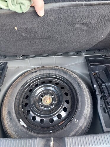 Toyota Corolla 2004, 250,000 km - 1.4 l - Sumqayıt