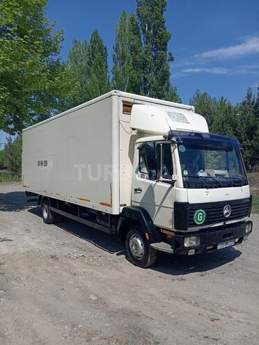 Mercedes Atego 814 1998, 300,000 km - 4.3 л - Bərdə