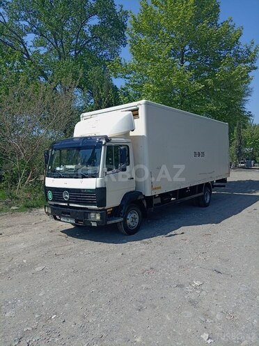 Mercedes Atego 814 1998, 300,000 km - 4.3 л - Bərdə