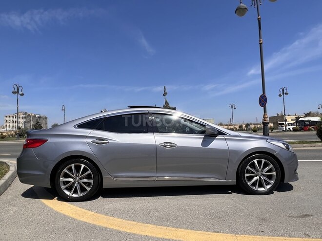 Hyundai Grandeur 2015, 188,700 km - 2.2 л - Bakı