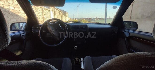 Opel Vectra 1994, 250,000 km - 2.0 л - Bakı