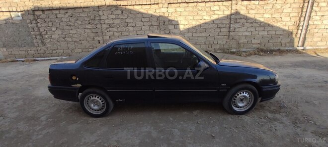 Opel Vectra 1994, 250,000 km - 2.0 л - Bakı