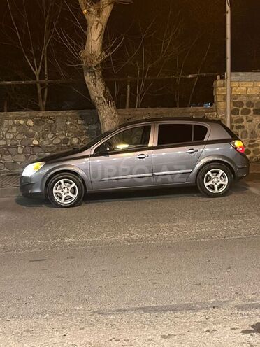 Opel Astra 2007, 150,000 km - 1.4 л - Şəki