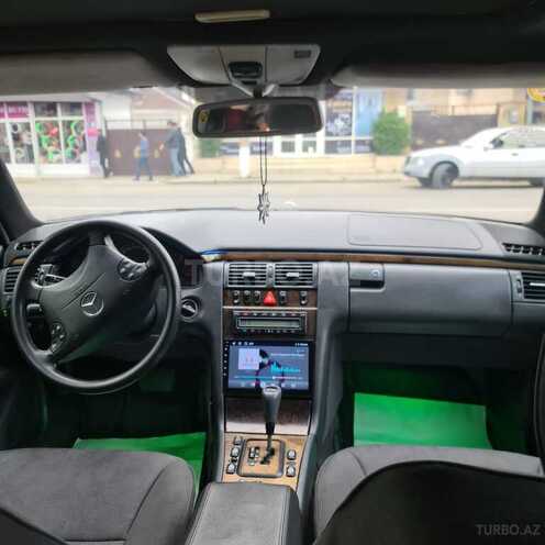 Mercedes E 270 1999, 390,000 km - 2.7 l - Qazax