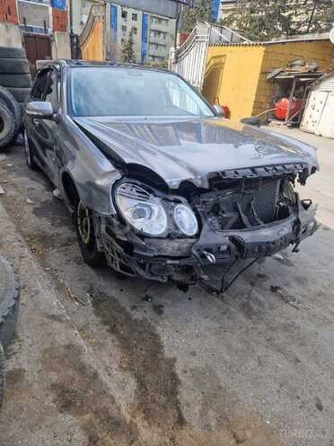 Mercedes E 220 2008, 178,000 km - 2.2 l - Bakı