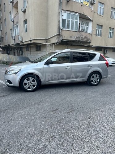Kia Ceed 2009, 292,000 km - 1.6 l - Bakı