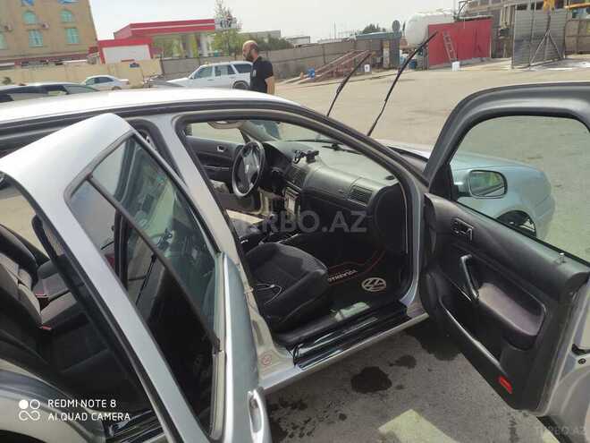 Volkswagen Golf 1998, 127,000 km - 1.6 л - Sumqayıt