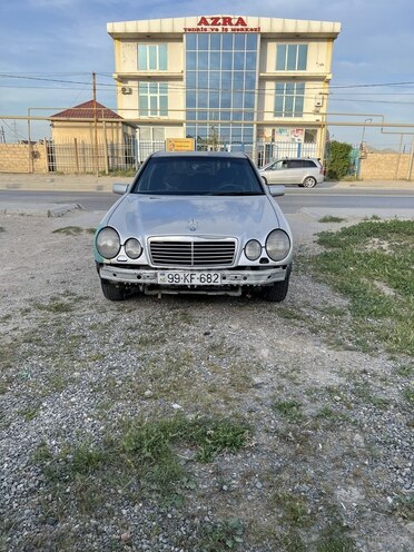 Mercedes E 230 1996, 556,000 km - 2.3 l - Bakı