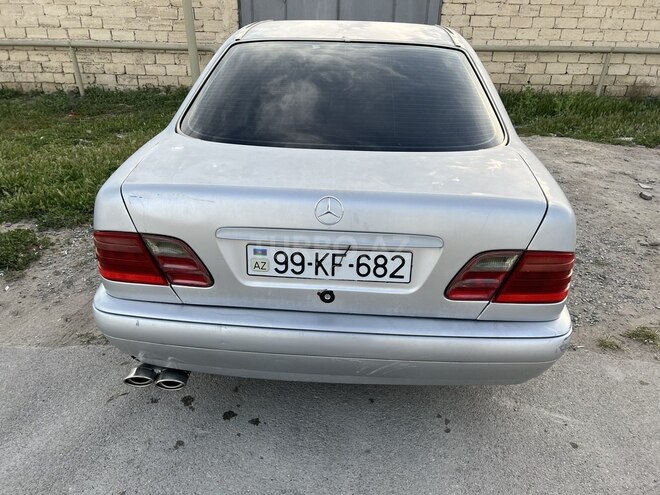 Mercedes E 230 1996, 556,000 km - 2.3 l - Bakı