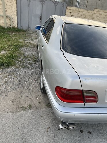 Mercedes E 230 1996, 556,000 km - 2.3 l - Bakı
